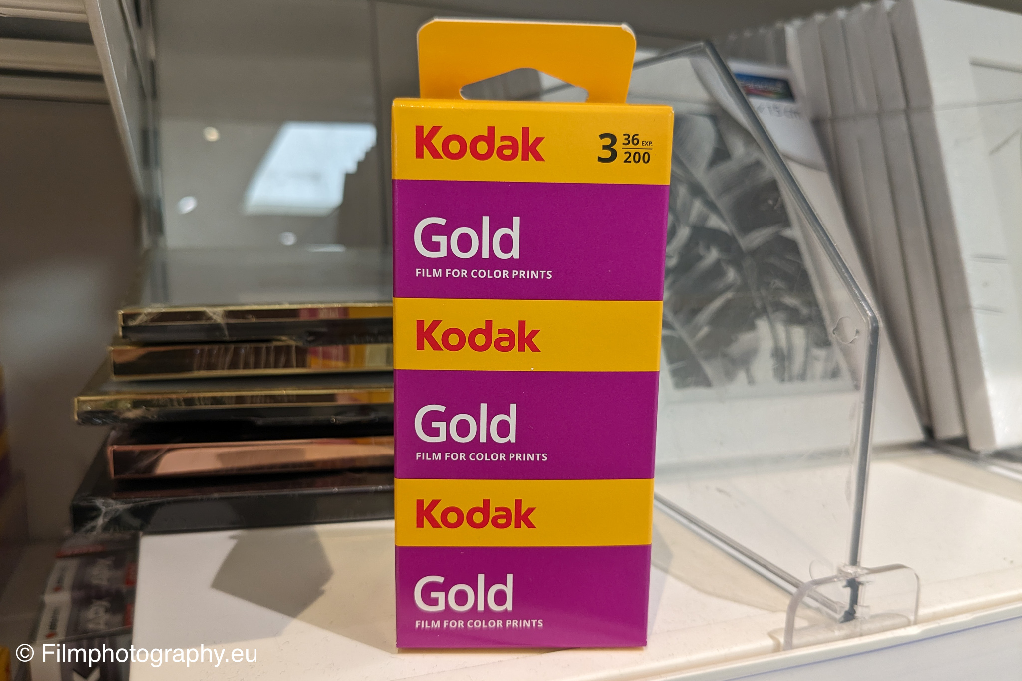Kodak Gold 200  Guide for the 35mm color film