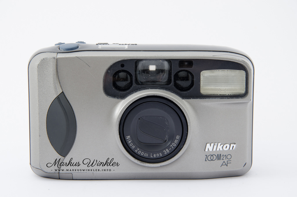 Nikon Zoom 210 AF - Front
