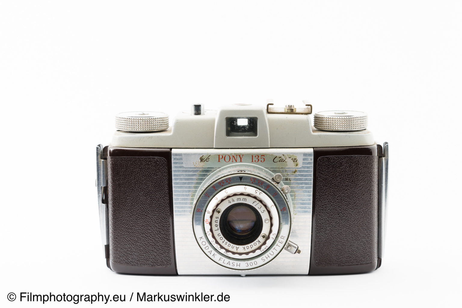 Kodak Pony 135 Model B | Guide For The Viewfinder Camera