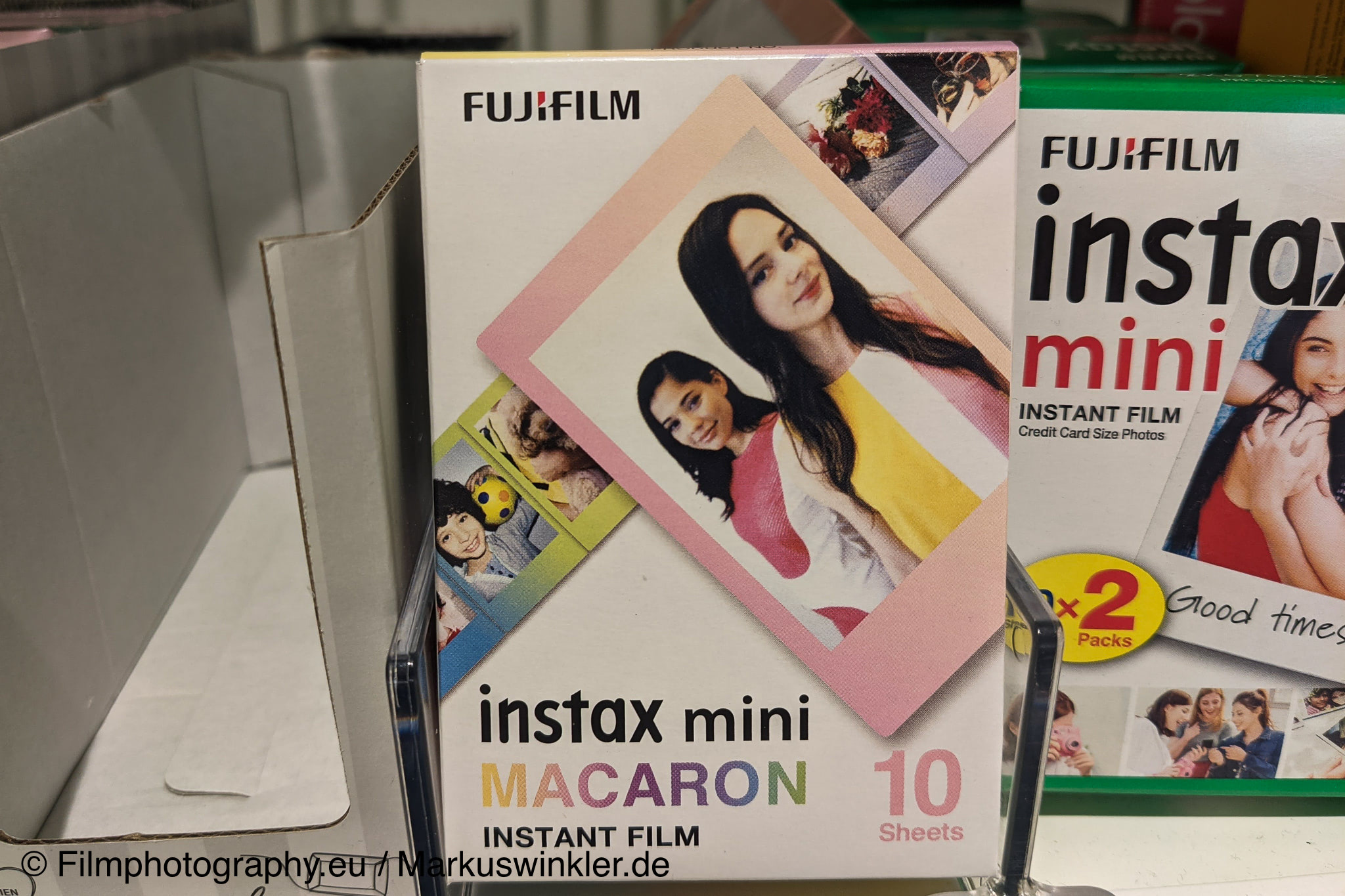 fujifilm-instax-mini-macaron-editon-sofortbildfilm