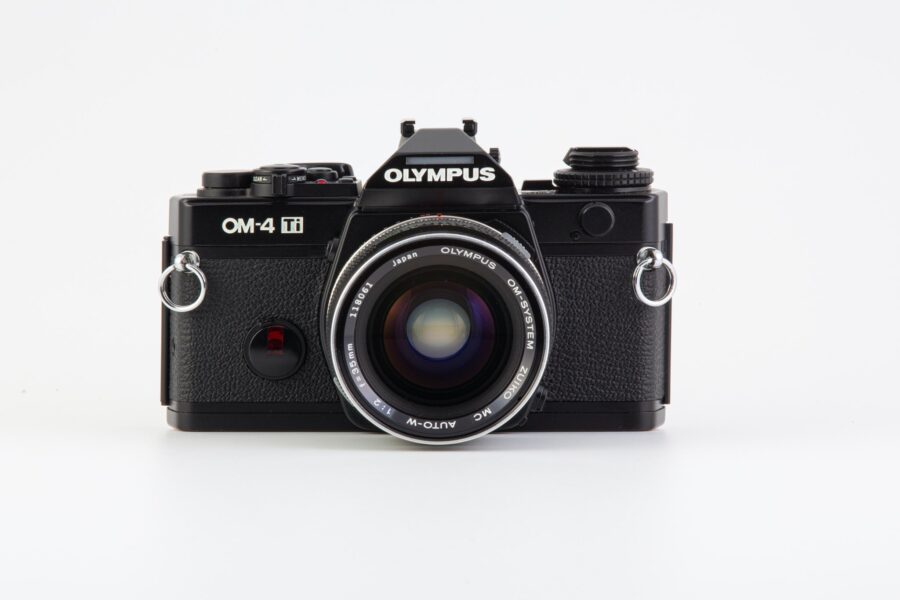 olympus-om-4-ti-infos-zu-filmen-batterien-und-der-kamera