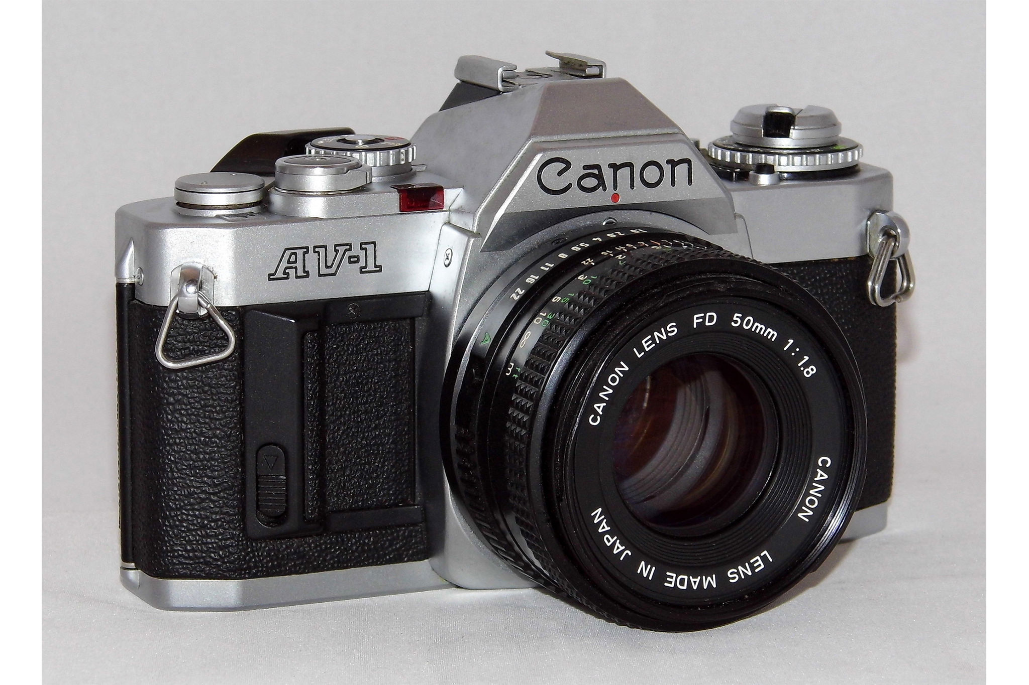 Canon AV-1 - Learn more about the 70s SLR camera for 35mm film