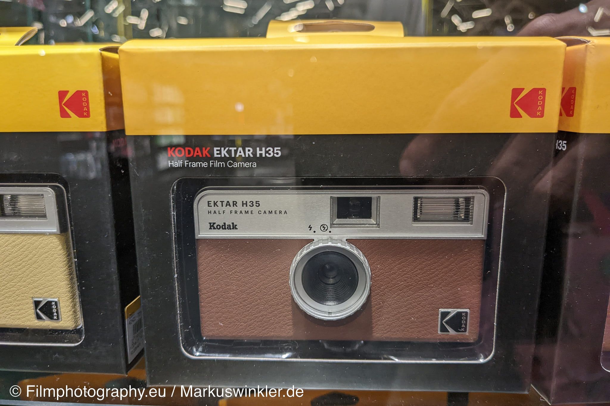 Kodak EKTAR H35 - Half Frame - Tips and Accessories~! 