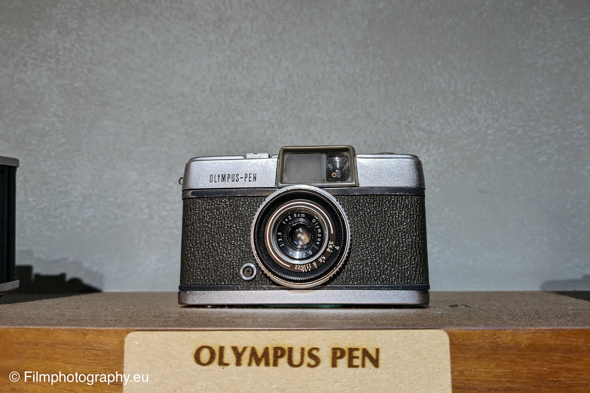 olympus-pen-half-frame-35mm