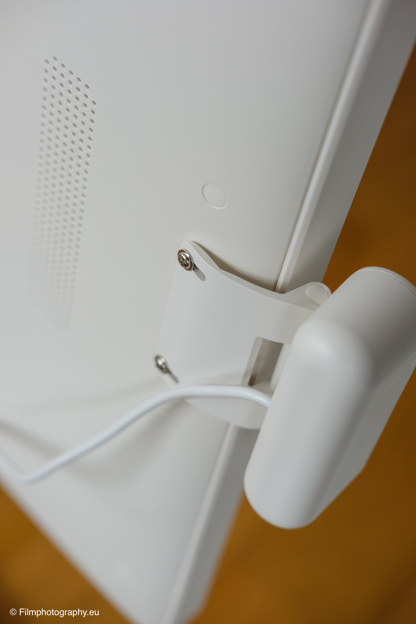 apolosign-32-smart-portable-tv-review-11