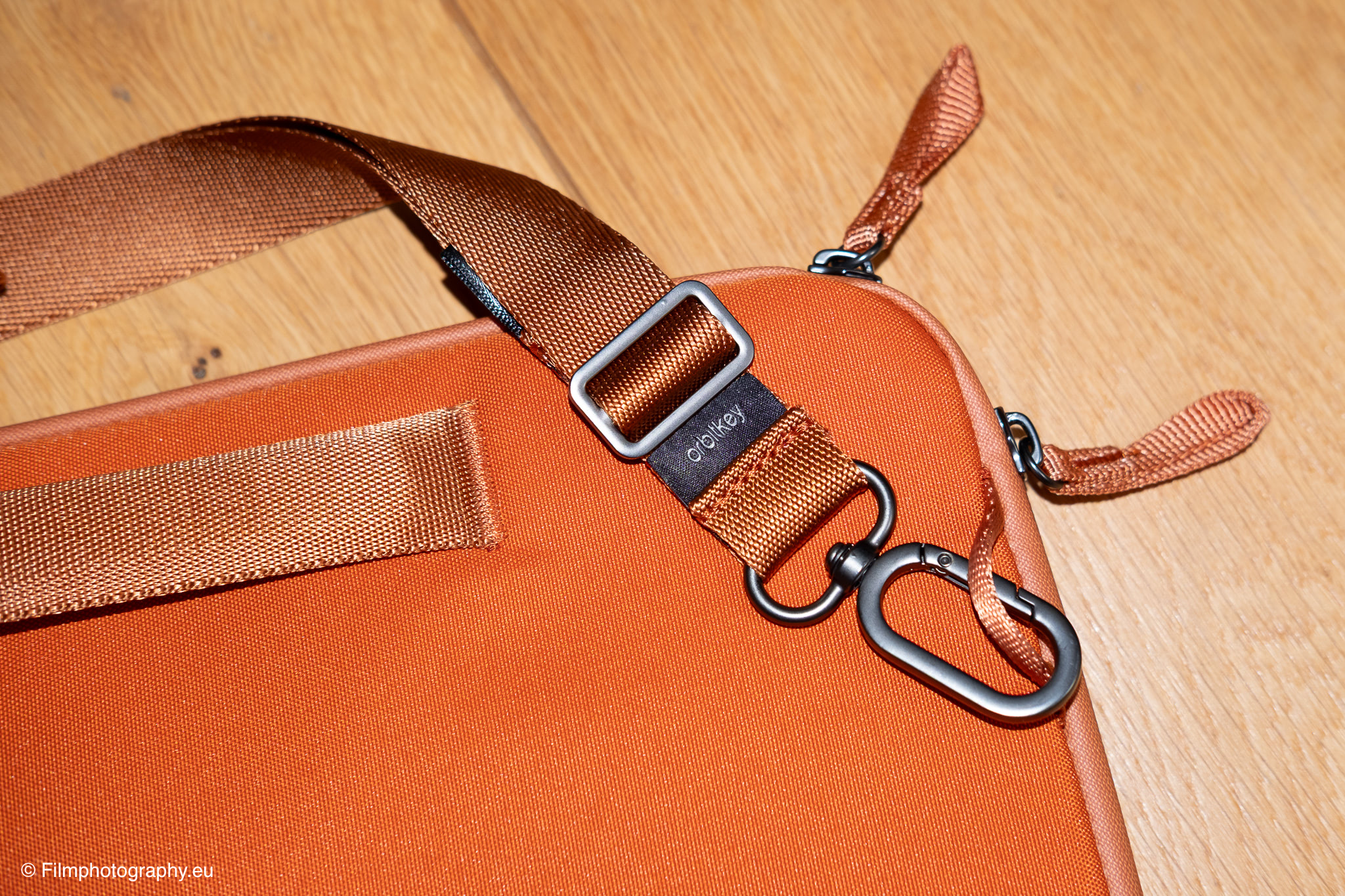 orbitkey-essentials-laptop-sleeve-review-28